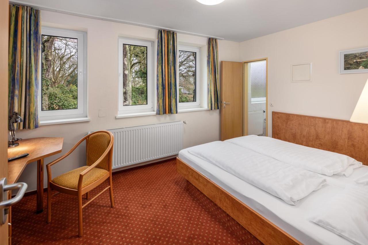 Academy Lodge Boardinghouse Hamburg Bagian luar foto